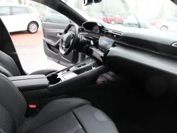 PEUGEOT 508 1.6e HYBRID Allure FULL-LED Stop&Go