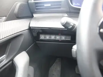 PEUGEOT 508 1.6e HYBRID Allure FULL-LED Stop&Go