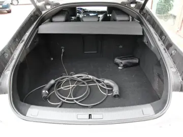 PEUGEOT 508 1.6e HYBRID Allure FULL-LED Stop&Go