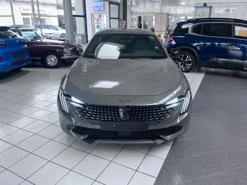 PEUGEOT 508 Hybrid 225 Allure