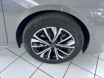 PEUGEOT 508 Hybrid 225 Allure