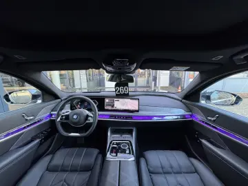BMW 750e xDrive Massage Exc.Lounge Autobahnas. B&W