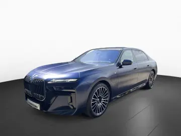 BMW 750e xDr M Sport Pro Fond-Entertainment Autobahn