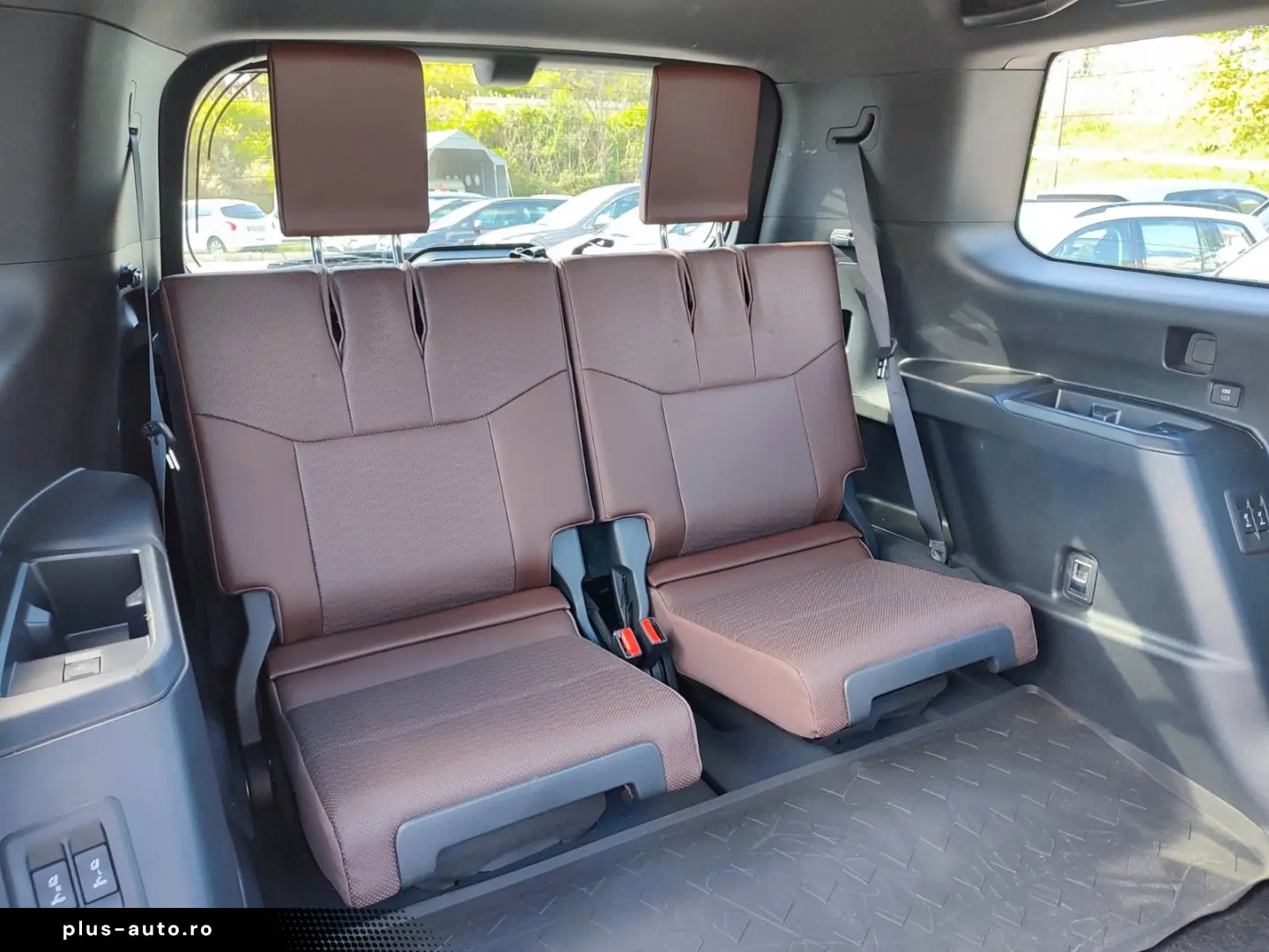 TOYOTA Land Cruiser 2.8 D-4D 4WD First Edition