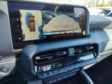 TOYOTA Land Cruiser 2.8 D-4D 4WD First Edition