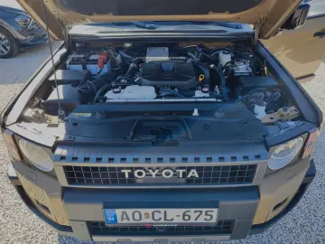 TOYOTA Land Cruiser 2.8 D-4D 4WD First Edition