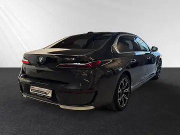 BMW 750e xDrive DA&PAProf. Autobahnass. Massage