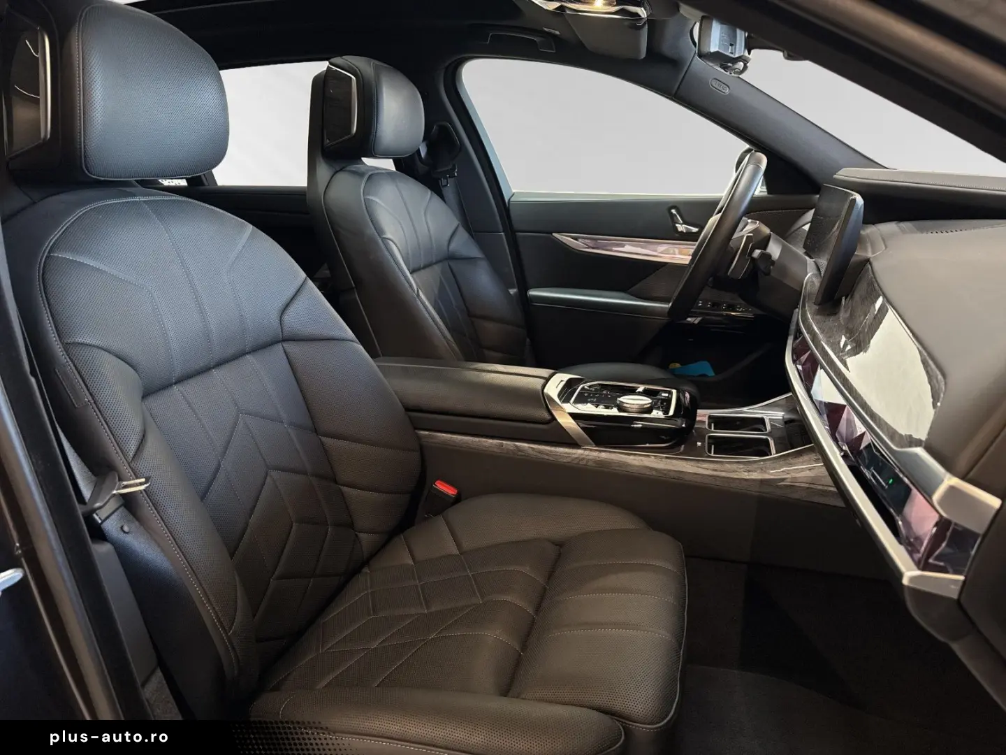 BMW 750e xDrive DA&PAProf. Autobahnass. Massage