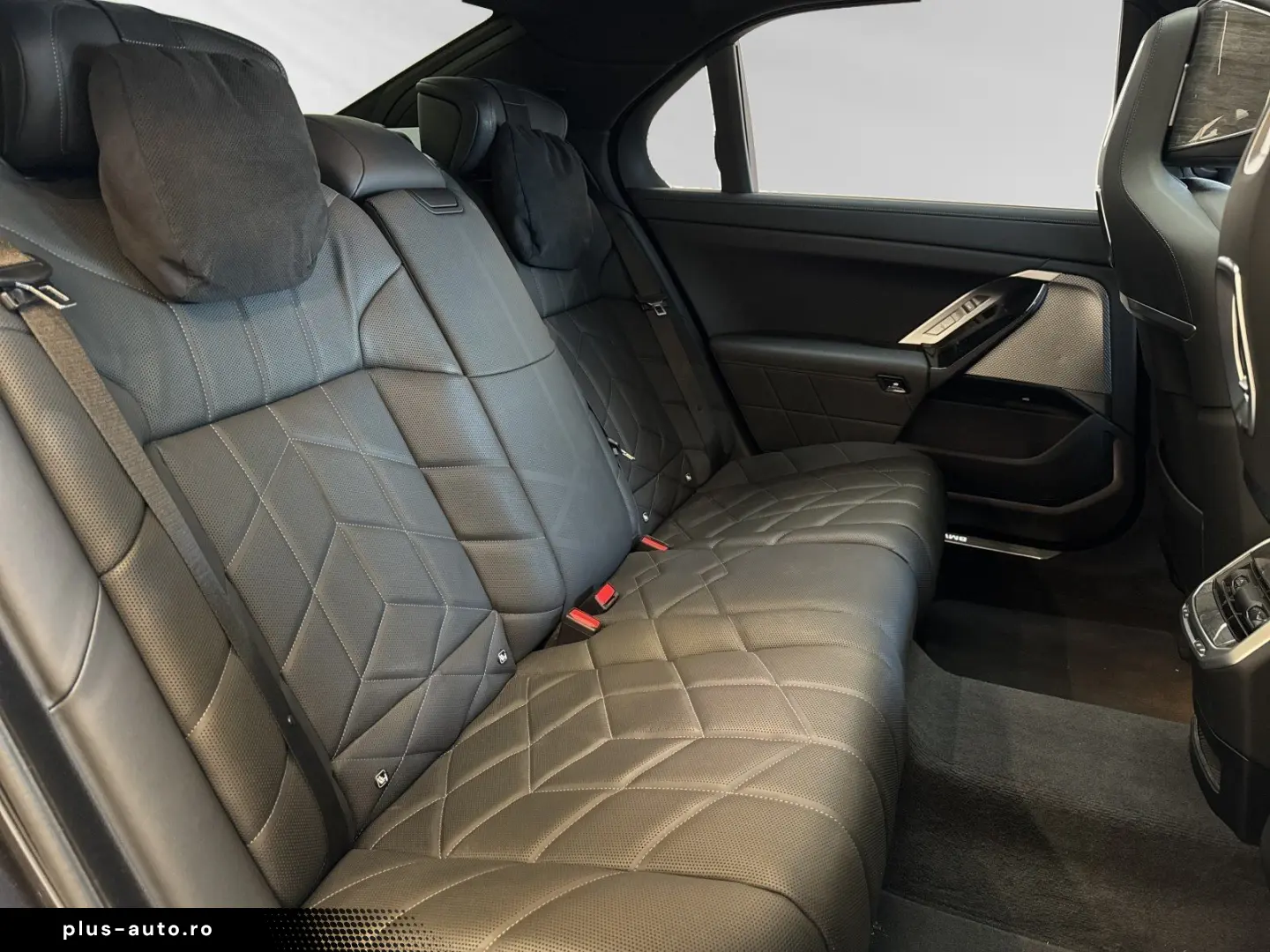 BMW 750e xDrive DA&PAProf. Autobahnass. Massage