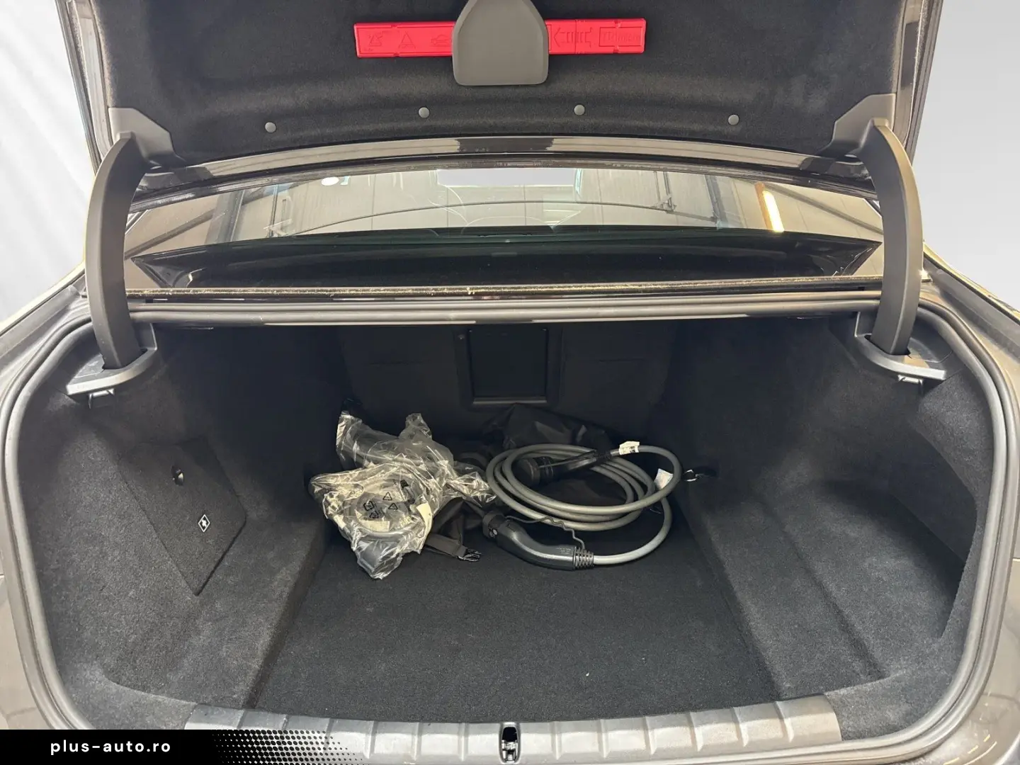 BMW 750e xDrive DA&PAProf. Autobahnass. Massage