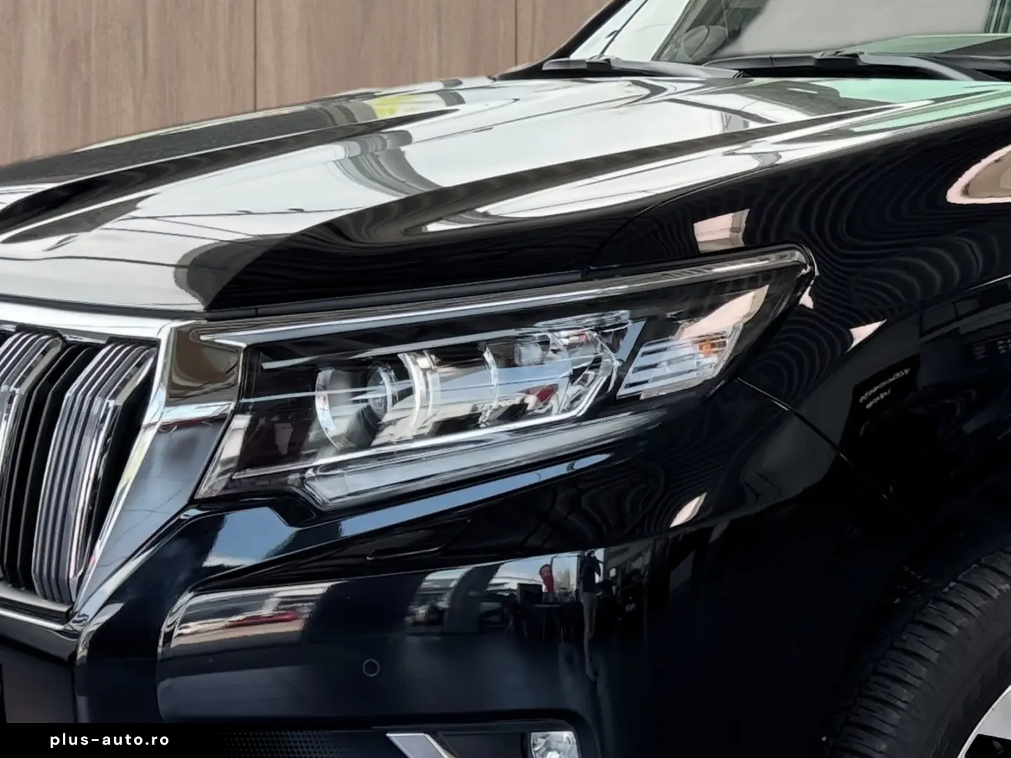 TOYOTA Land Cruiser 2.8 D4-D Executive Kam. KlimaA LED