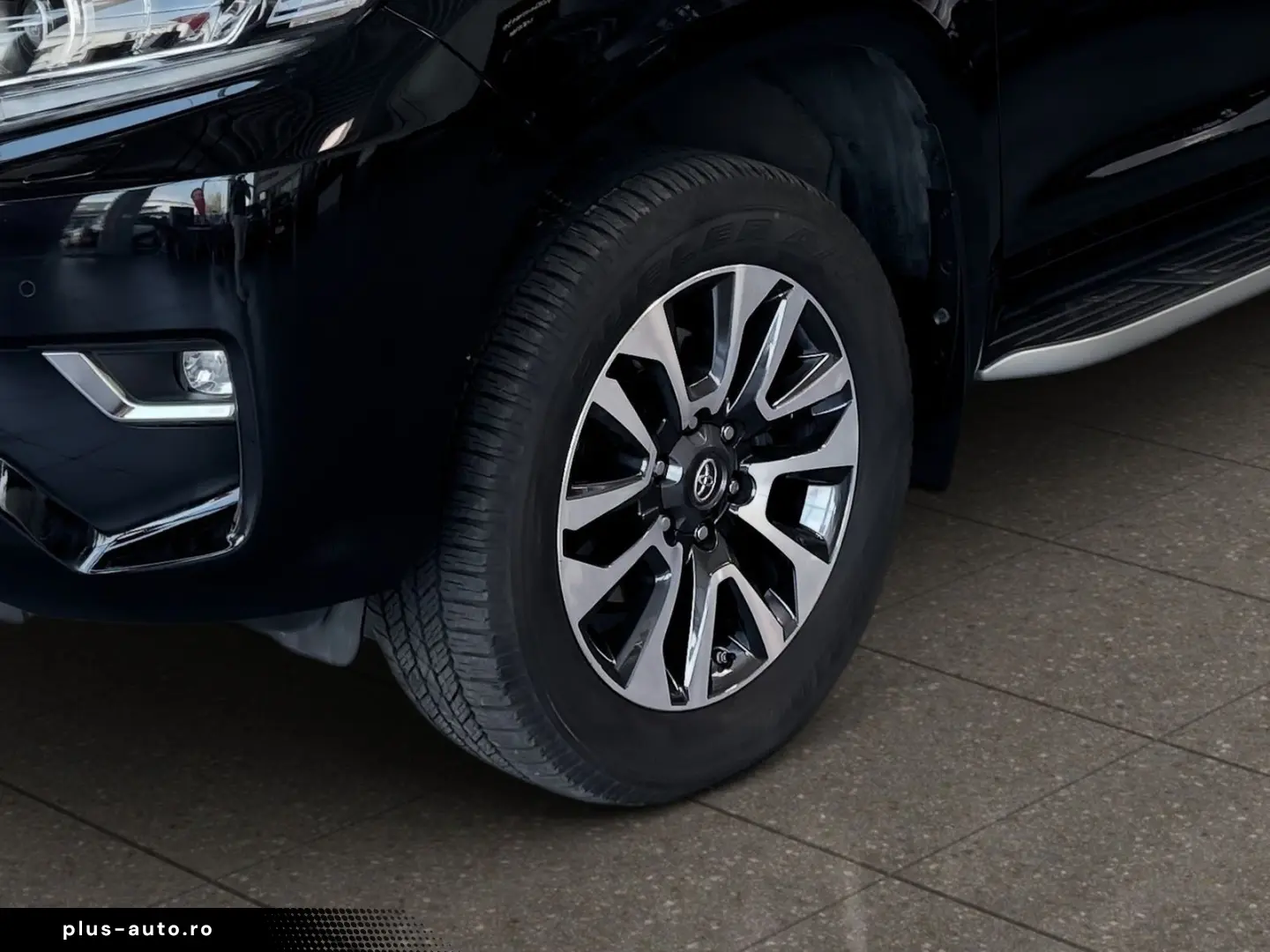 TOYOTA Land Cruiser 2.8 D4-D Executive Kam. KlimaA LED