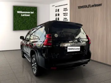 TOYOTA Land Cruiser 2.8 D4-D Executive Kam. KlimaA LED