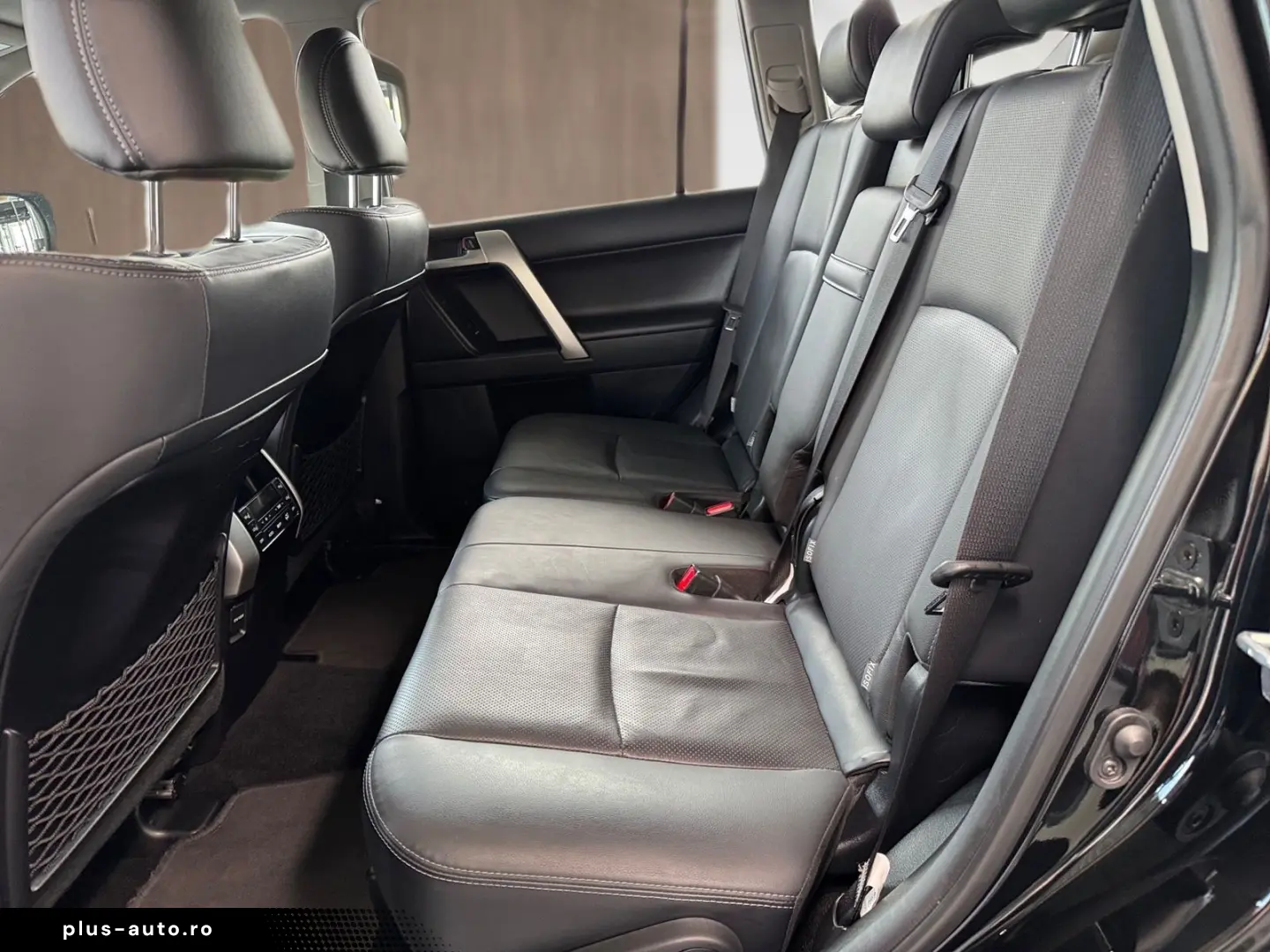 TOYOTA Land Cruiser 2.8 D4-D Executive Kam. KlimaA LED