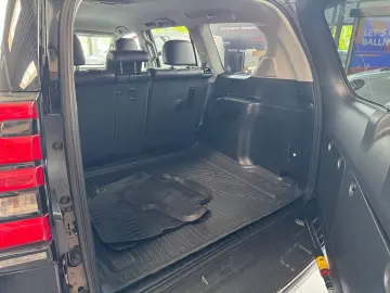 TOYOTA Land Cruiser 2.8 D4-D Executive Kam. KlimaA LED