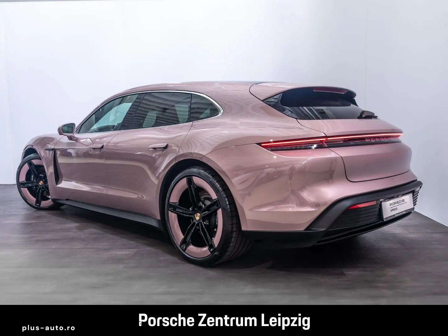 PORSCHE Taycan 4S Sport Turismo ActiveRide Inno BeifDisp