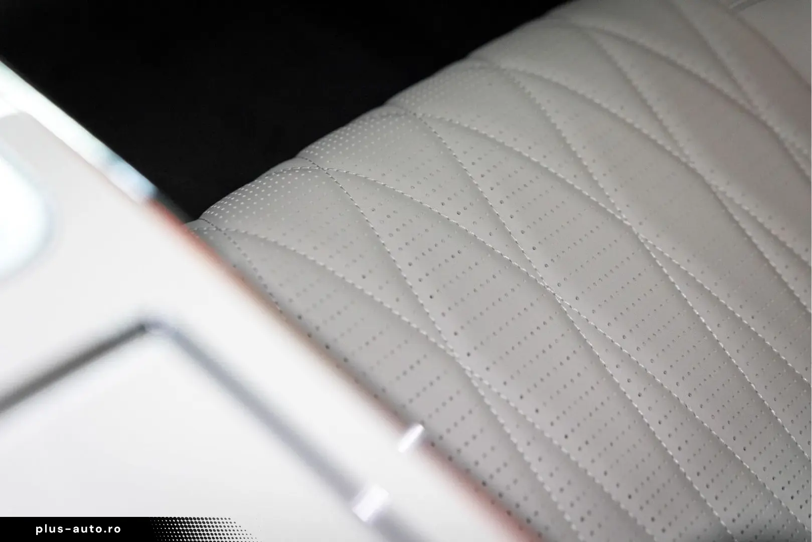 BENTLEY Flying Spur V8 Azure  Piano Linen Veneer Rotatin