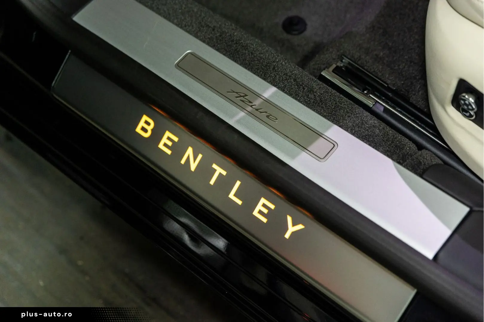 BENTLEY Flying Spur V8 Azure  Piano Linen Veneer Rotatin