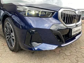 BMW 550 e xDrive Limousine M Sport AHK Pano Autob.-A