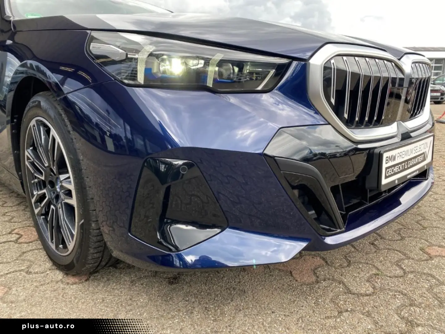 BMW 550 e xDrive Limousine M Sport AHK Pano Autob.-A