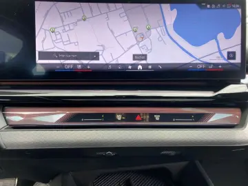BMW 550 e xDrive Limousine M Sport AHK Pano Autob.-A
