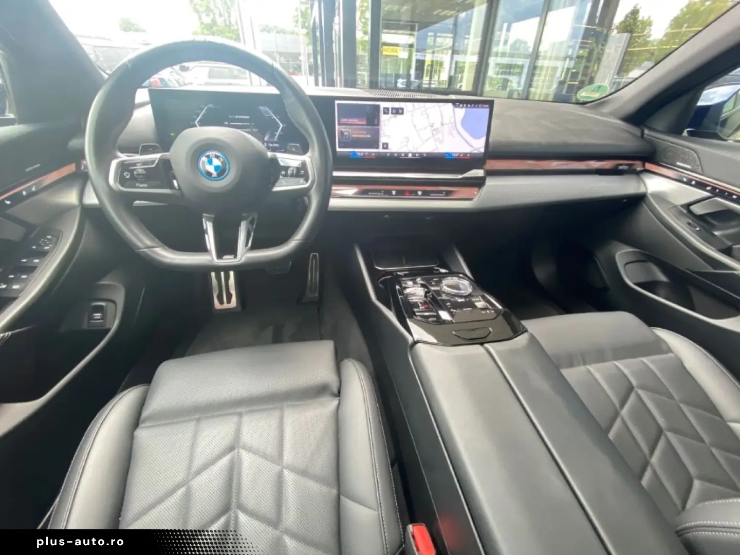 BMW 550 e xDrive Limousine M Sport AHK Pano Autob.-A