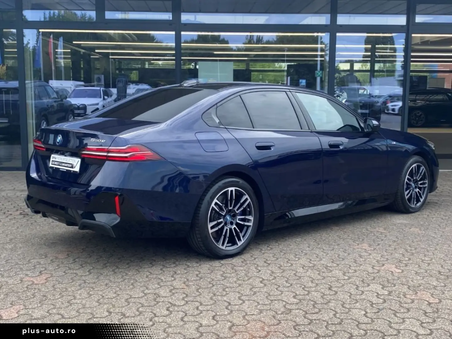 BMW 550 e xDrive Limousine M Sport AHK Pano Autob.-A