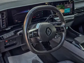 RENAULT Austral Kamera CarPlay SHz Frontscheibe