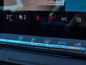 RENAULT Austral Kamera CarPlay SHz Frontscheibe