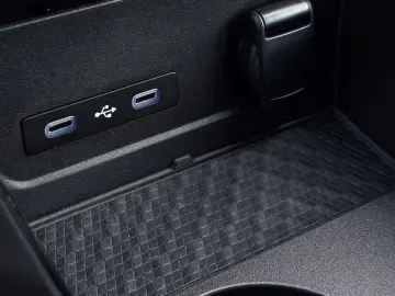 RENAULT Austral Kamera CarPlay SHz Frontscheibe