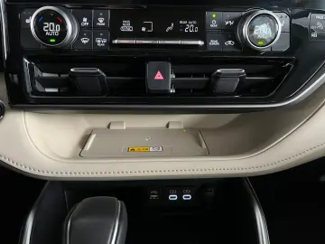 TOYOTA Highlander 2.5 Hybrid Executive  StHz 7-Si Leder