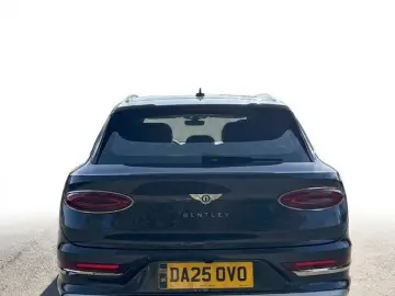 BENTLEY Bentayga EWB Azure  NAIM RSE ParkingHeater