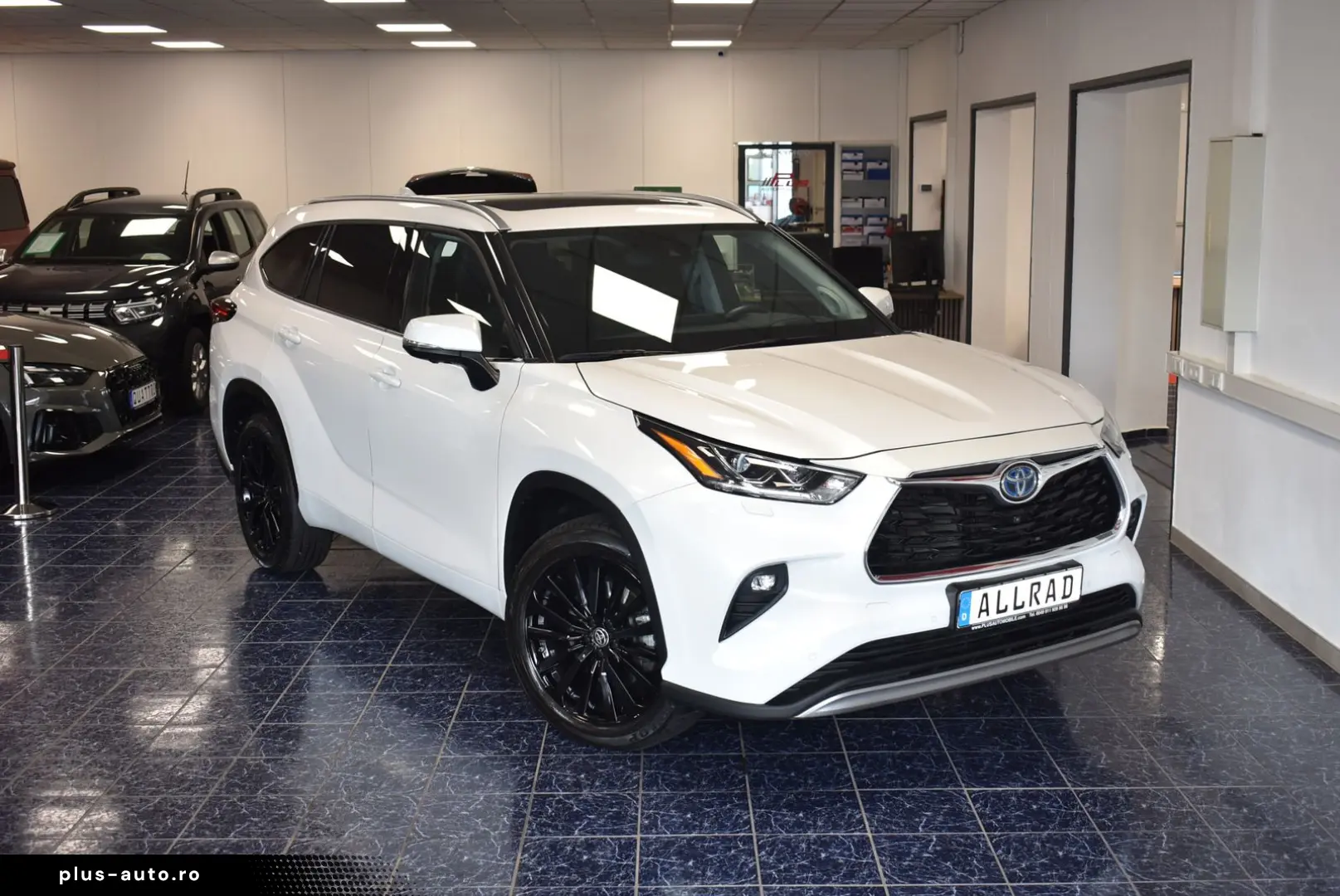 TOYOTA Highlander 2 5 Hybrid Luxury 7-Sitze Navi Panora
