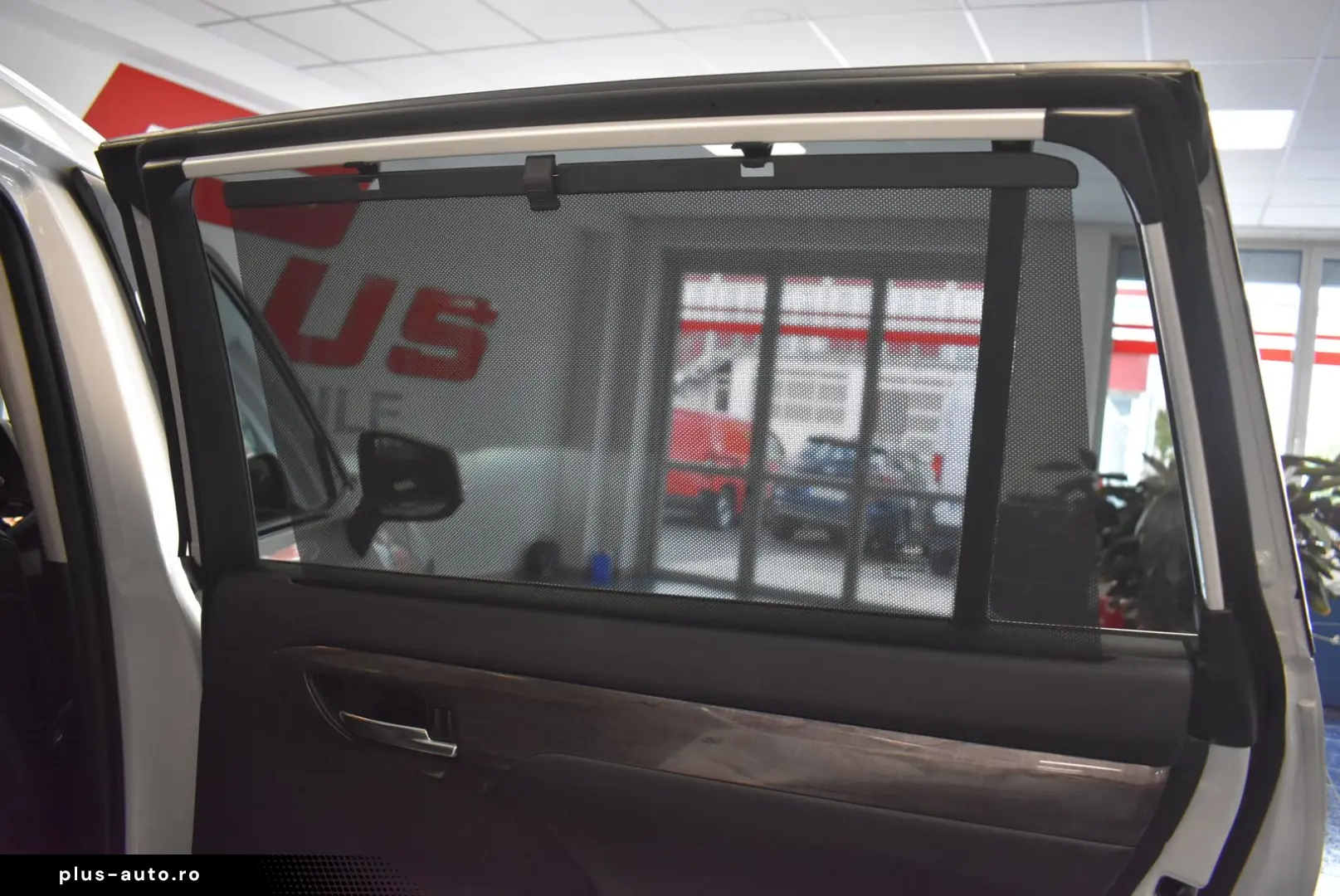 TOYOTA Highlander 2 5 Hybrid Luxury 7-Sitze Navi Panora