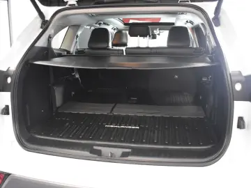 TOYOTA Highlander 2 5 Hybrid Luxury 7-Sitze Navi Panora