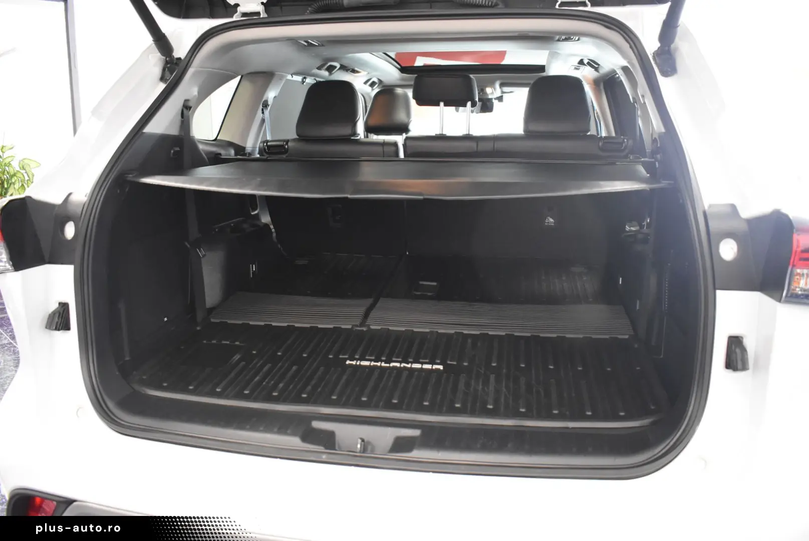 TOYOTA Highlander 2 5 Hybrid Luxury 7-Sitze Navi Panora