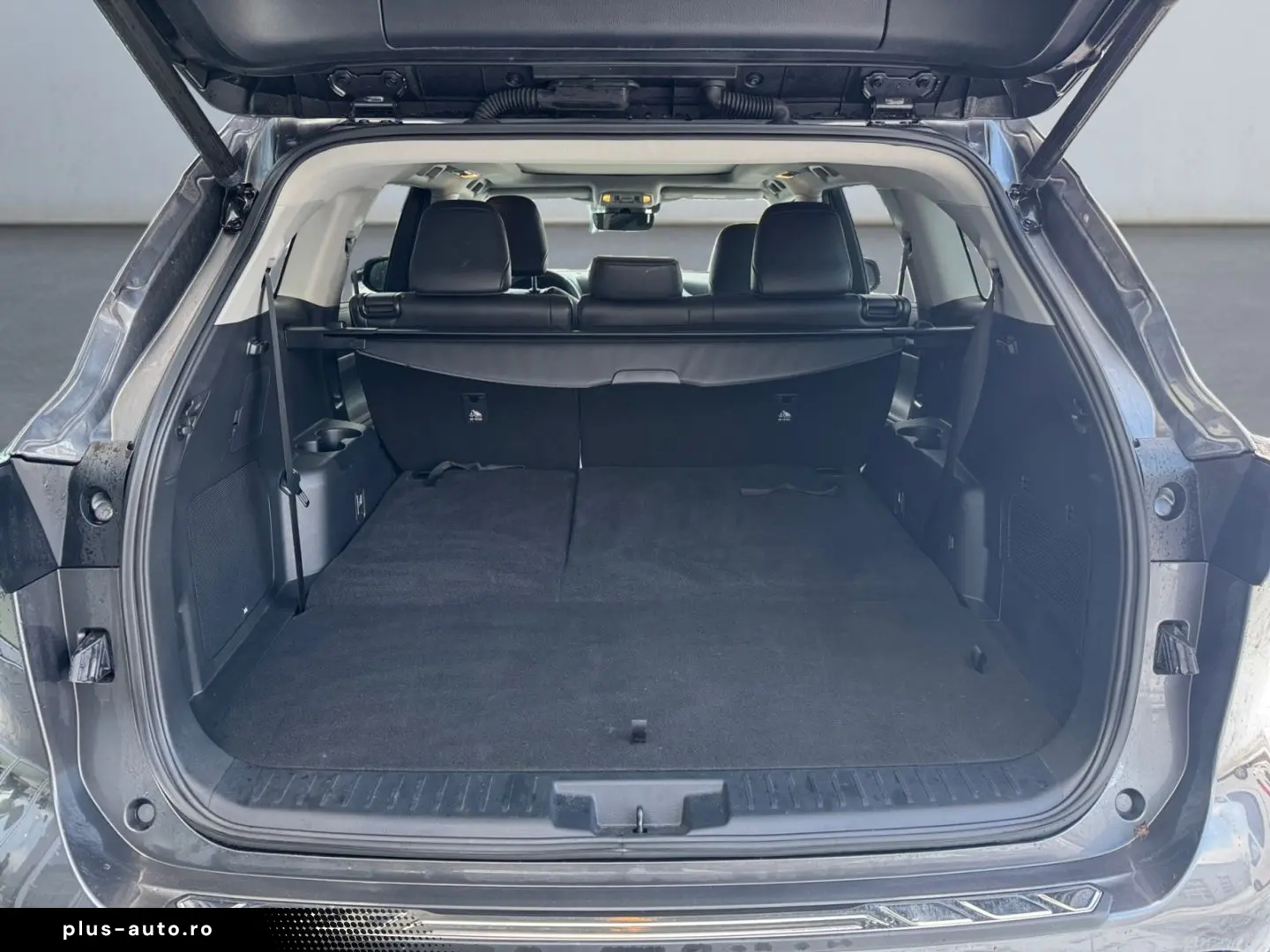 TOYOTA Highlander 2.5 Hybrid Executive  7-Si Leder CAM