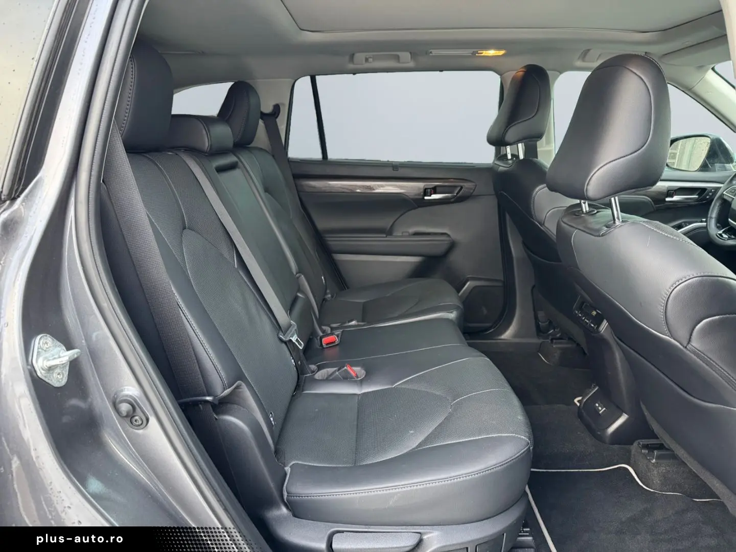 TOYOTA Highlander 2.5 Hybrid Executive  7-Si Leder CAM