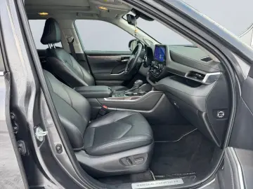 TOYOTA Highlander 2.5 Hybrid Executive  7-Si Leder CAM