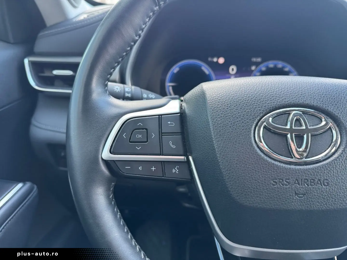 TOYOTA Highlander 2.5 Hybrid Executive  7-Si Leder CAM