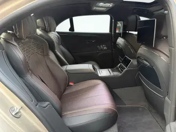 BENTLEY Flying Spur Mulliner V8 HYBRID - MY2025 -