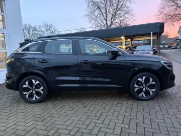 RENAULT Austral Equilibre TCe 140  CarPlay