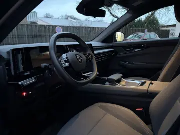 RENAULT Austral Equilibre TCe 140  CarPlay