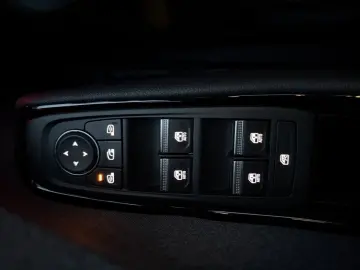 RENAULT Austral Equilibre TCe 140  CarPlay