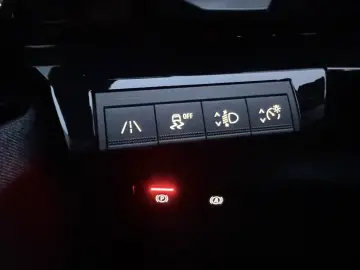 RENAULT Austral Equilibre TCe 140  CarPlay