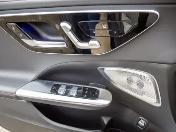 MERCEDES-BENZ C 43 AMG 4M Optik Vmax NIGHT PANO HUD LED 360