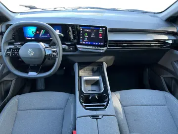 RENAULT Austral 160 Evolution TEMPOMAT LED KEYLESSGO DAB