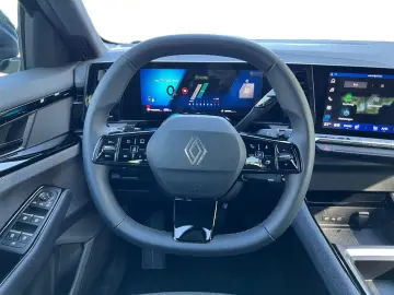 RENAULT Austral 160 Evolution TEMPOMAT LED KEYLESSGO DAB