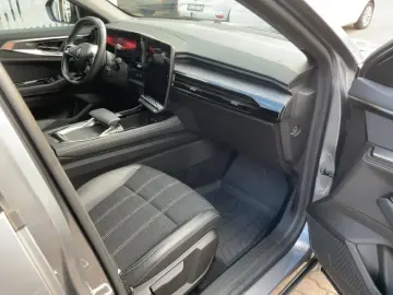 RENAULT Austral Techno TCe 160 Automatik