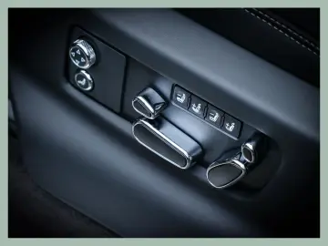 BENTLEY Bentayga S V8